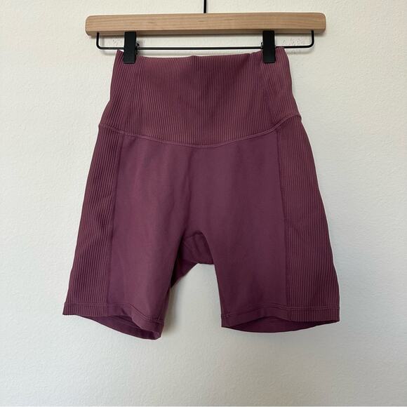 P’Tula Shorts Womens Small Purple Gym Athletic - Picture 1 of 3